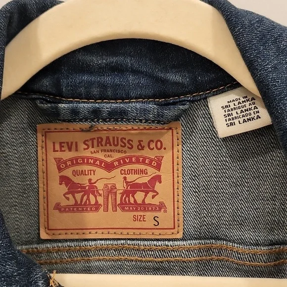 Levi's Denim Jacket Size S - Picture 2 of 8